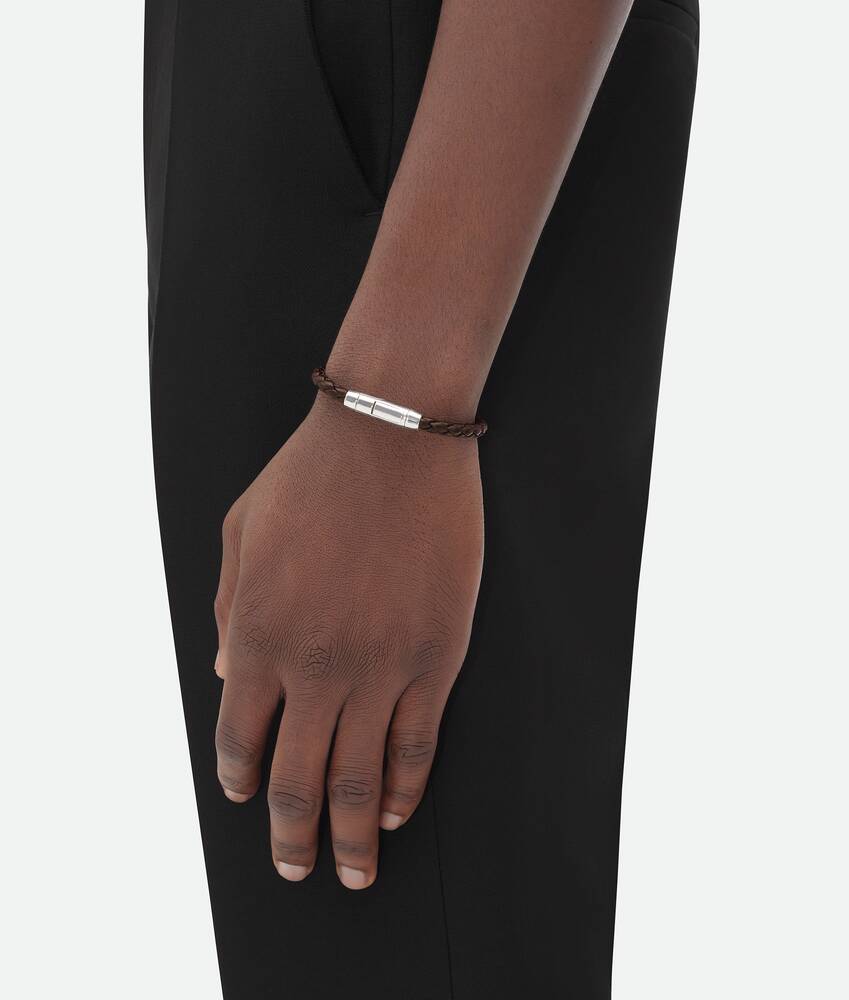 Men's Braid Leather Bracelet in Fondant Bottega Veneta Italy EN - Image 2