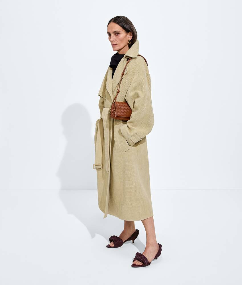 Women's Notturno in Tannin Bottega Veneta Singapore EN - Image 2
