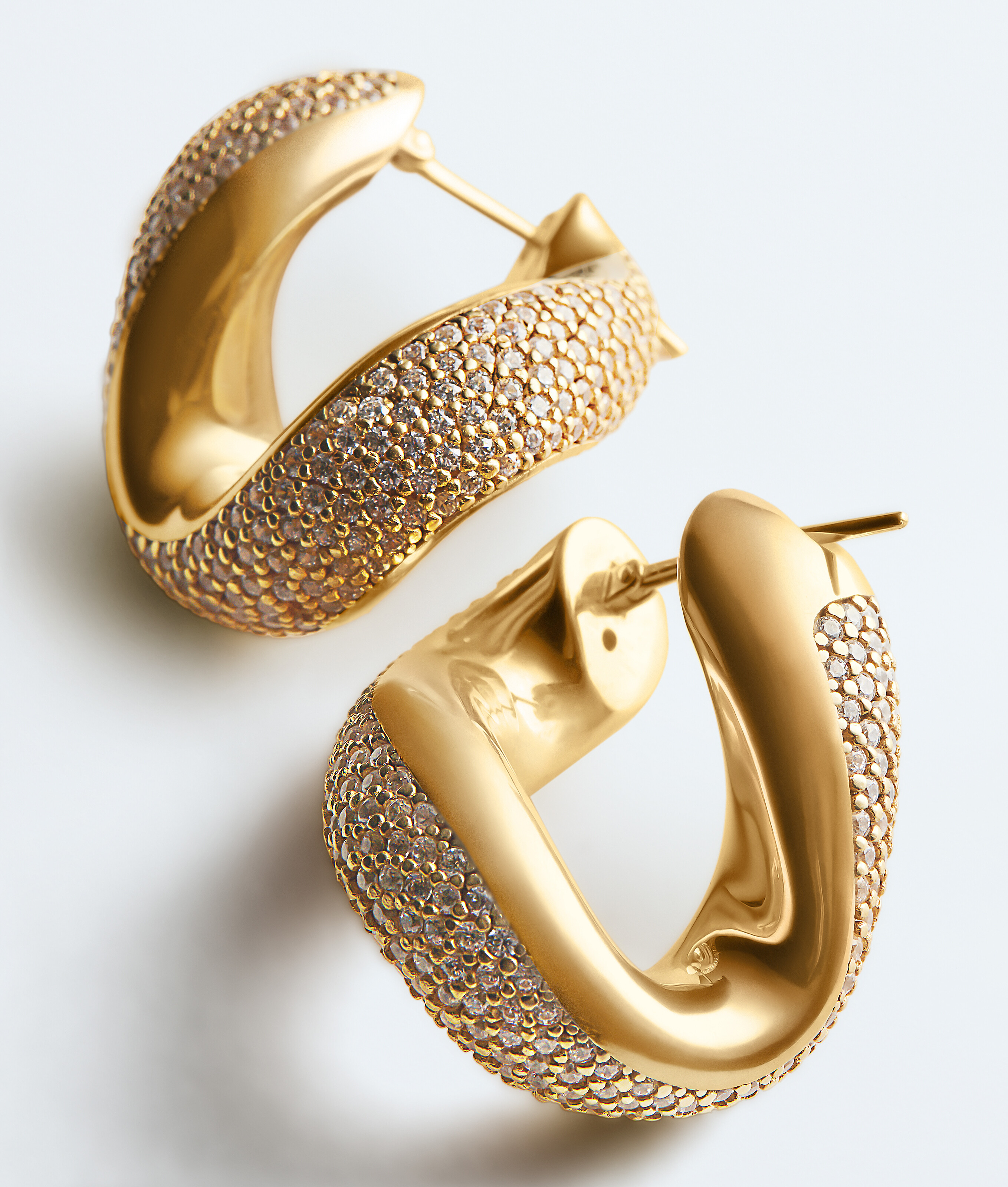 Women's Prisma Chain Earrings in White Bottega Veneta Japan EN - Image 4