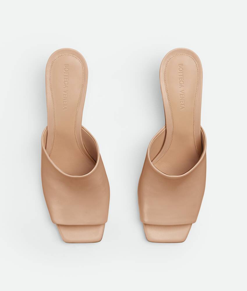 Women's Knot Mule in Cipria Bottega Veneta Japan EN - Image 4