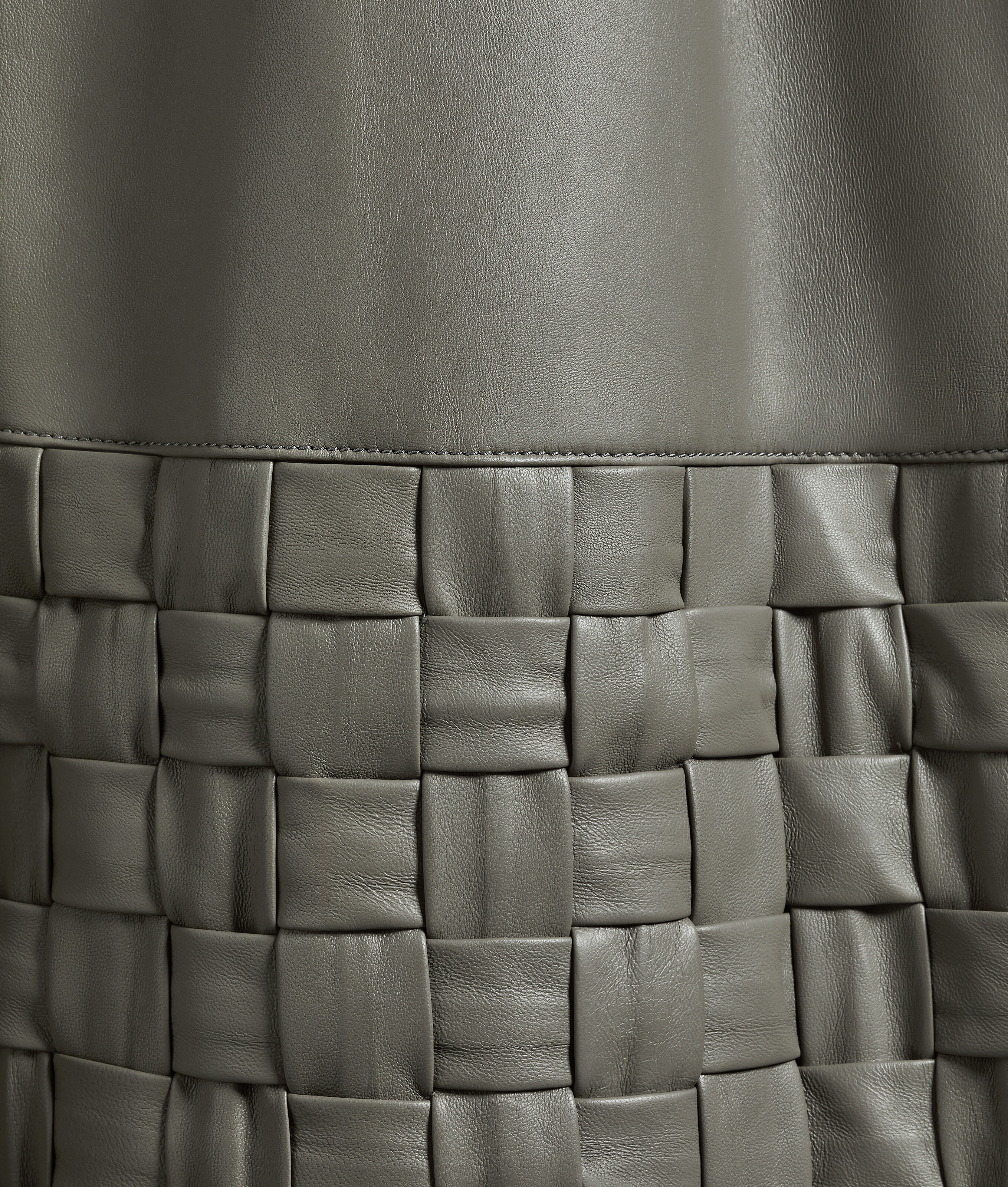 Men's Leather Coat  in Desert taupe Bottega Veneta Finland EN - Image 5
