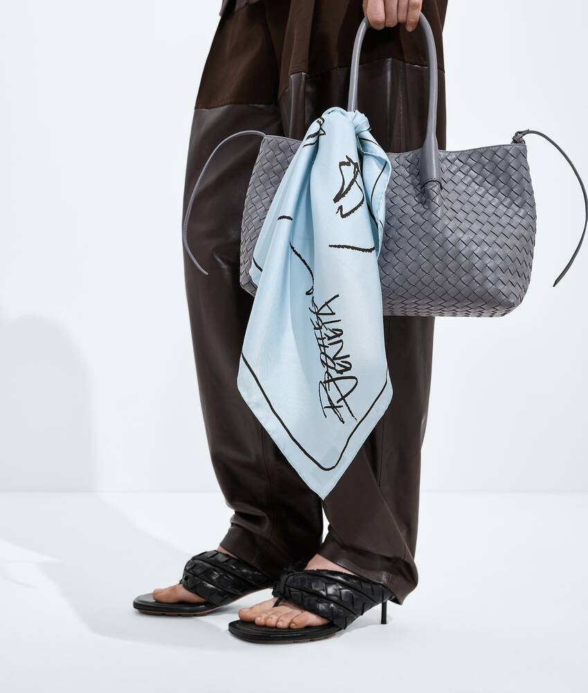 Display a large version of the product image 2 - Silk Twill Foulard