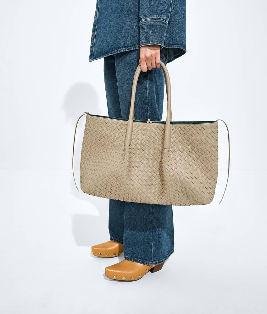 大きな商品イメージを表示する 2 - ラージ ピナコテーカ