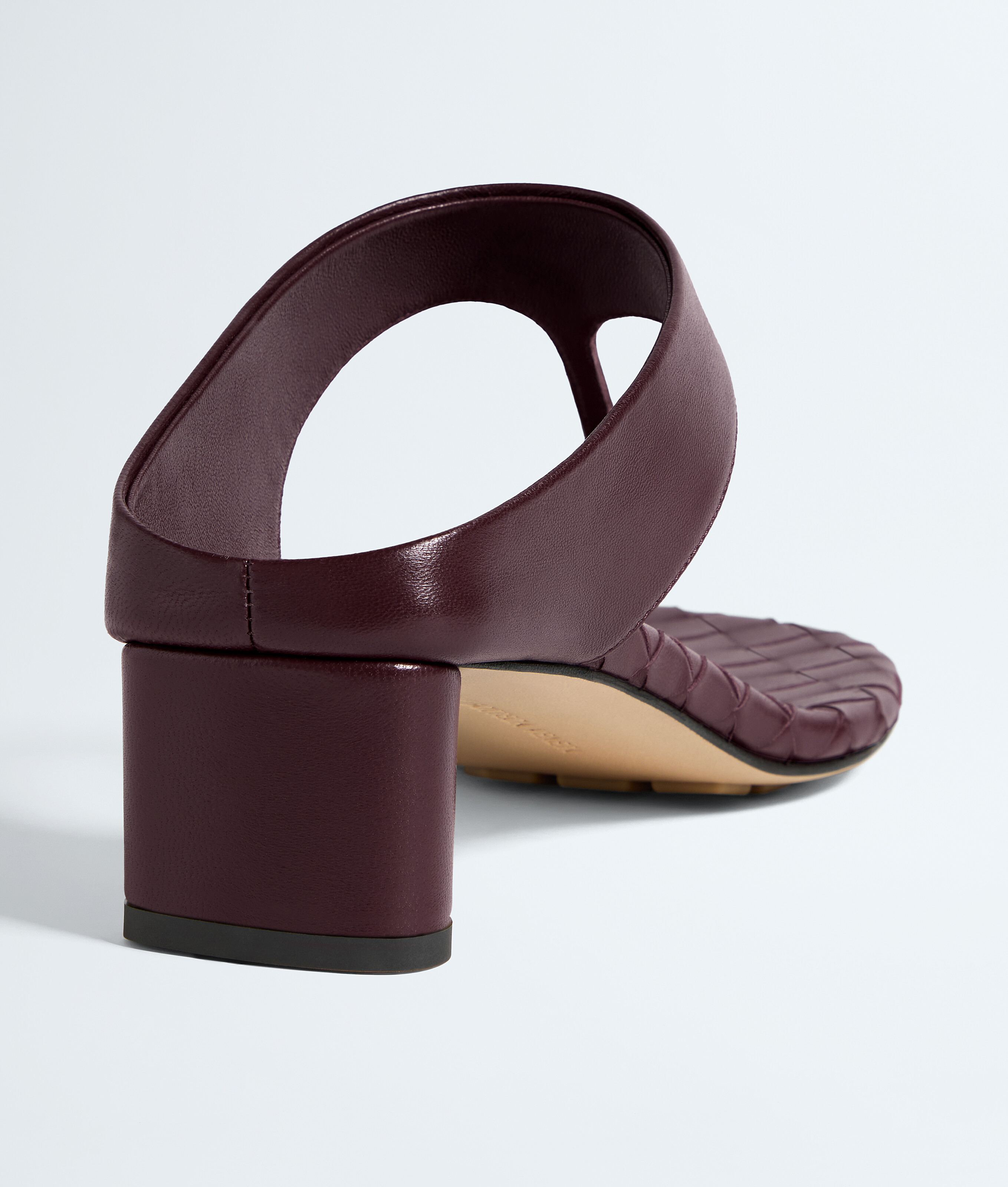 Women's Livia Thong in Deep mahogany Bottega Veneta Luxembourg EN - Image 5