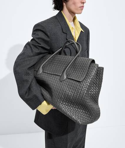 Men's Large Piega Tote in Obsidian gray Bottega Veneta Hong Kong SAR China EN - Image 2