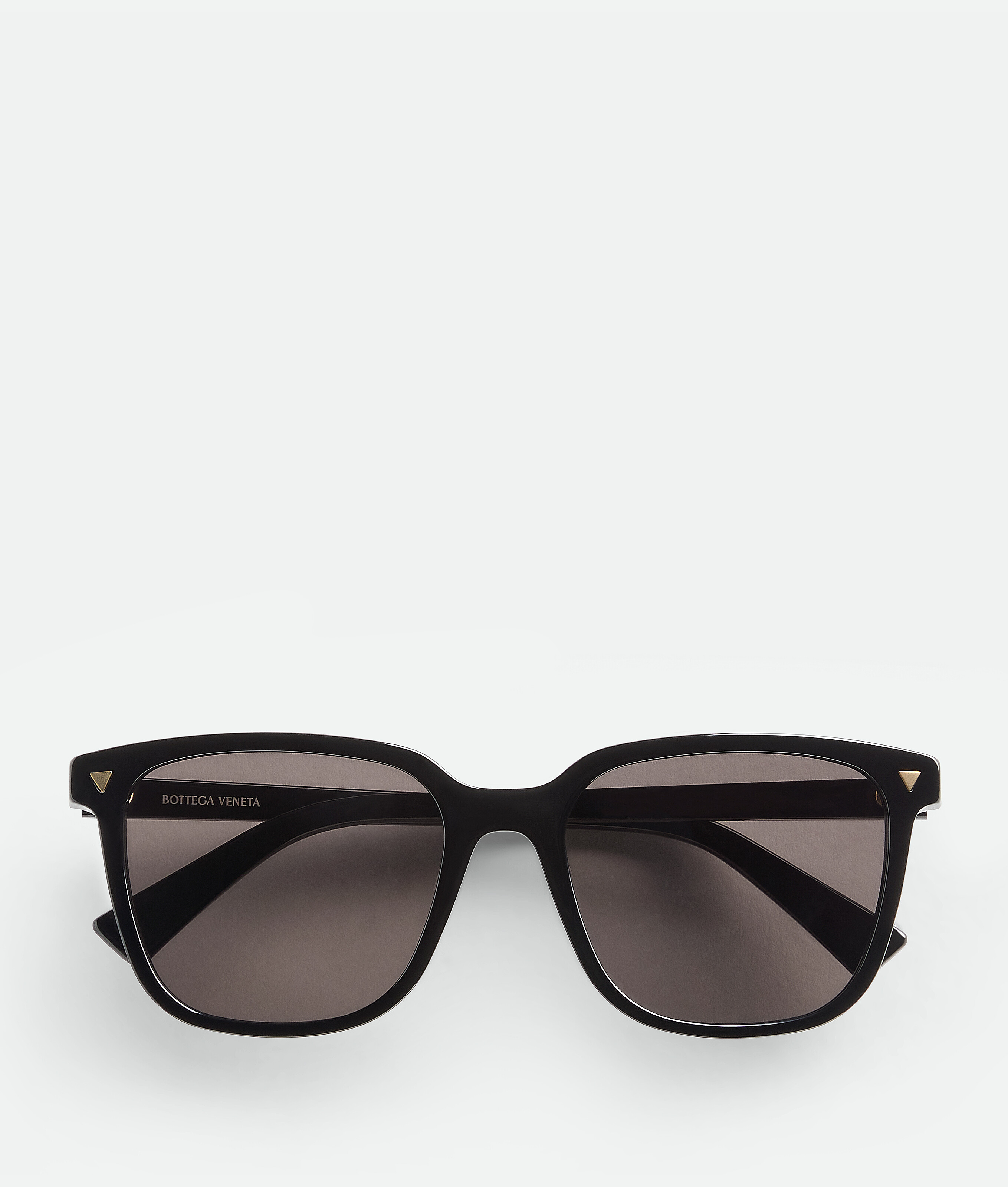 BOTTEGA VENETA ソフトリサイクルアセテートスクエアサングラス ブラック/グレーソフト リサイクルアセテート スクエア