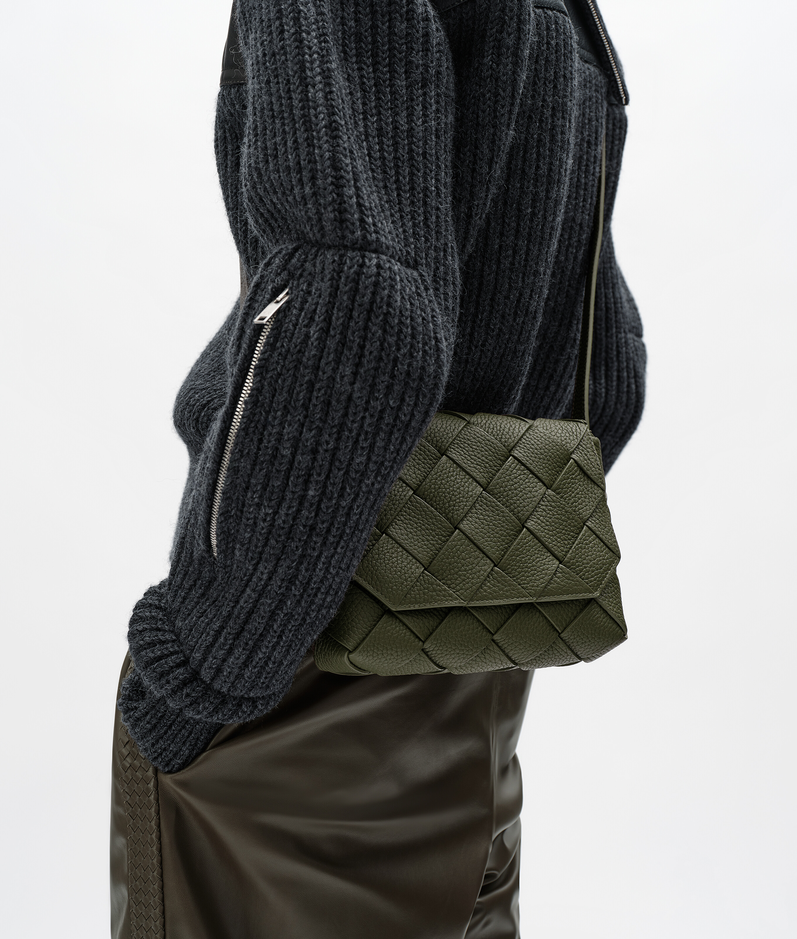 Men's Diago in Bark green Bottega Veneta Finland EN - Image 2