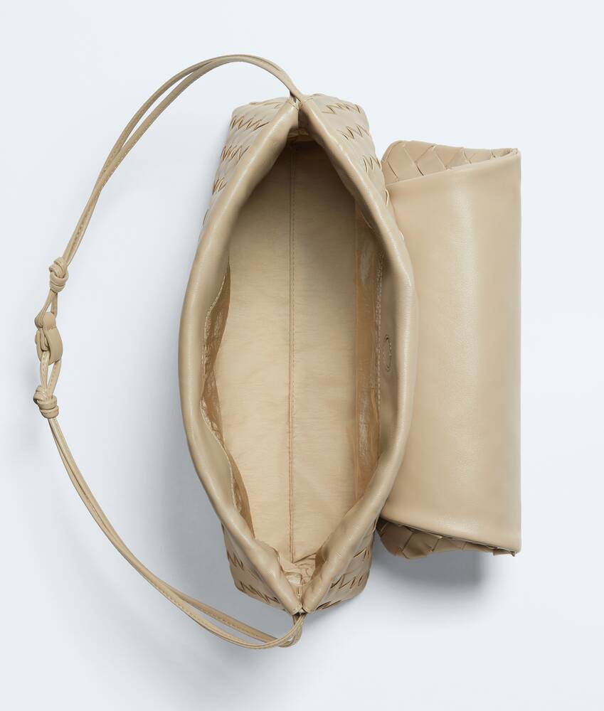 Women's Giorno in Ecru Bottega Veneta Taiwan EN - Image 3