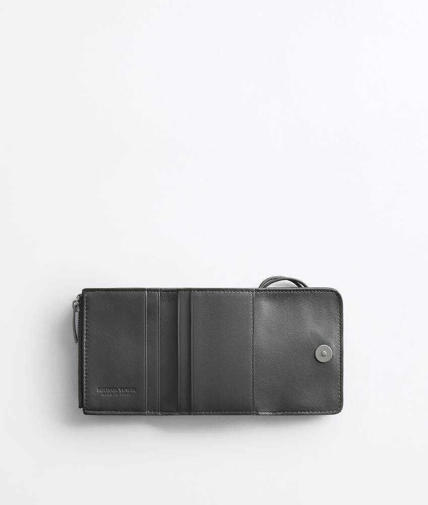 Women's Andiamo Tri-Fold Wallet in Obsidian gray Bottega Veneta Italy EN - Image 4