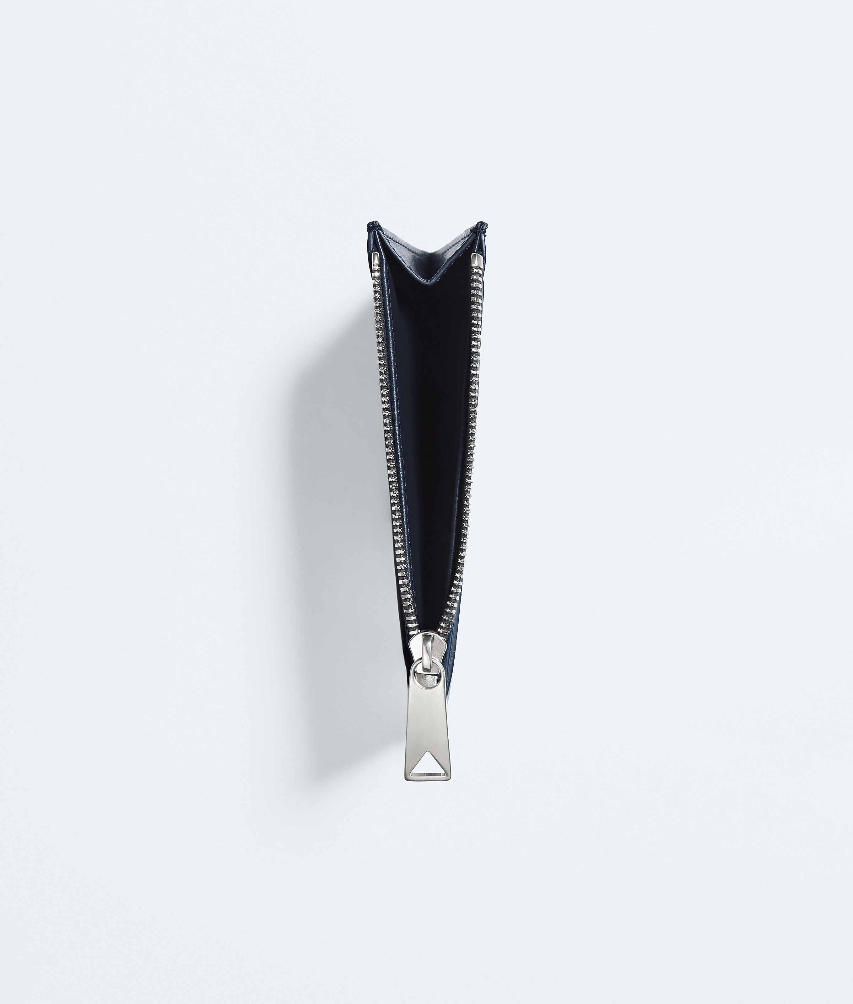 Men's Intrecciato Zipped Card Case in Midnight/taxi Bottega Veneta Luxembourg EN - Image 2