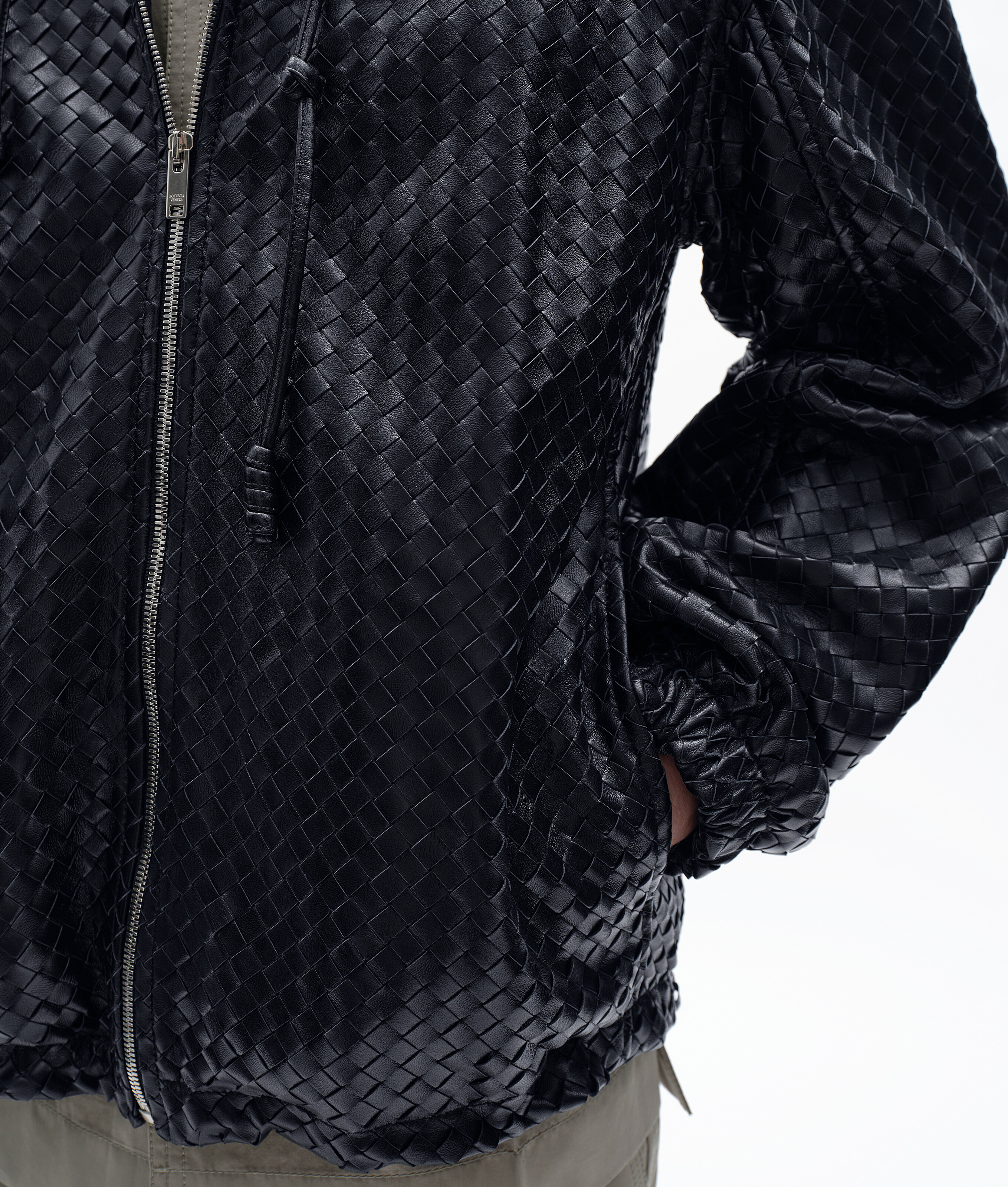 Men's Intrecciato Leather Hooded Blouson in Dark navy Bottega Veneta Luxembourg EN - Image 4