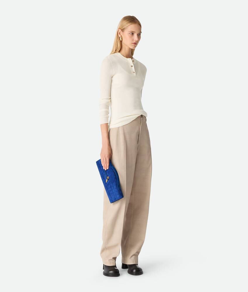 Display a large version of the product image 2 - Andiamo Clutch 