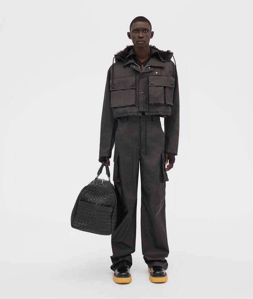 Men's Large Intrecciato Duffle in Black Bottega Veneta Greece EN - Image 4