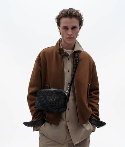 Men's Small Intrecciato Camera Bag in Black Bottega Veneta Greece EN - Image 2