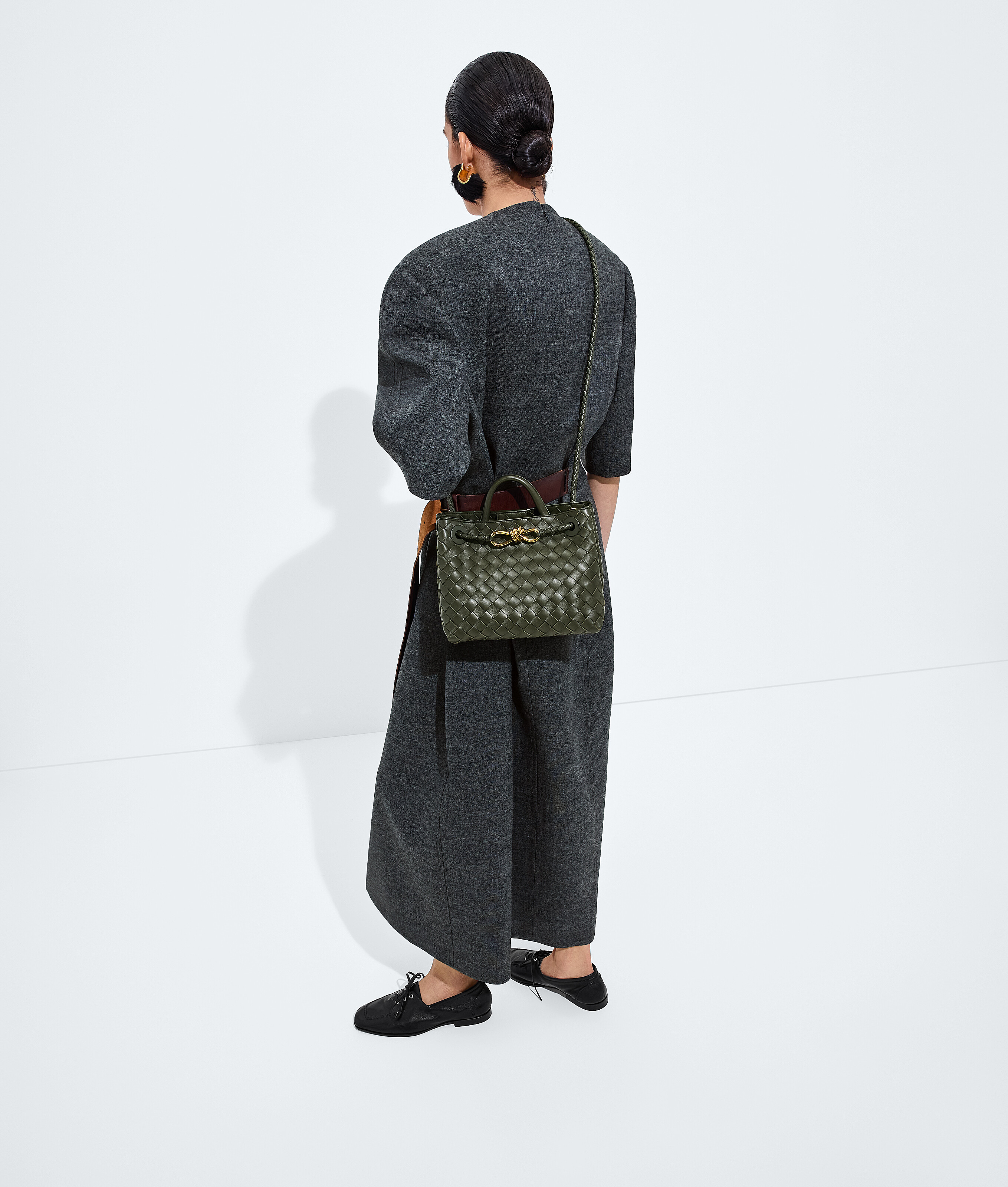 Women's Small Andiamo in Bark green Bottega Veneta Luxembourg EN - Image 2