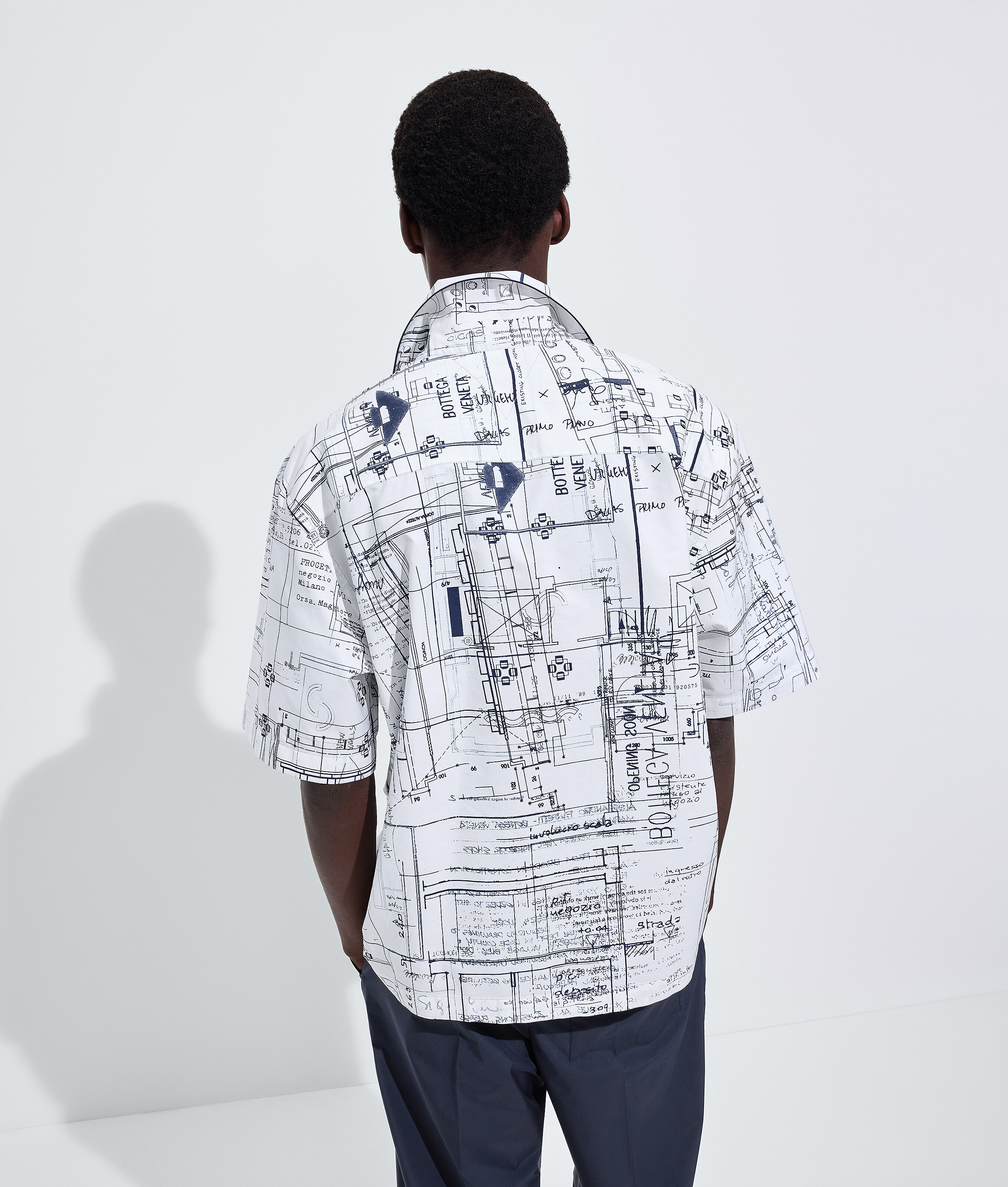 Men's Cotton Poplin Printed Pajama Shirt in Chalk/midnight blue Bottega Veneta France EN - Image 3