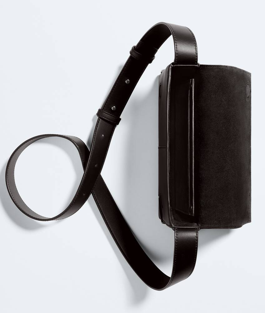 Men's Angolo Messenger in Espresso Bottega Veneta Hong Kong SAR China EN - Image 5