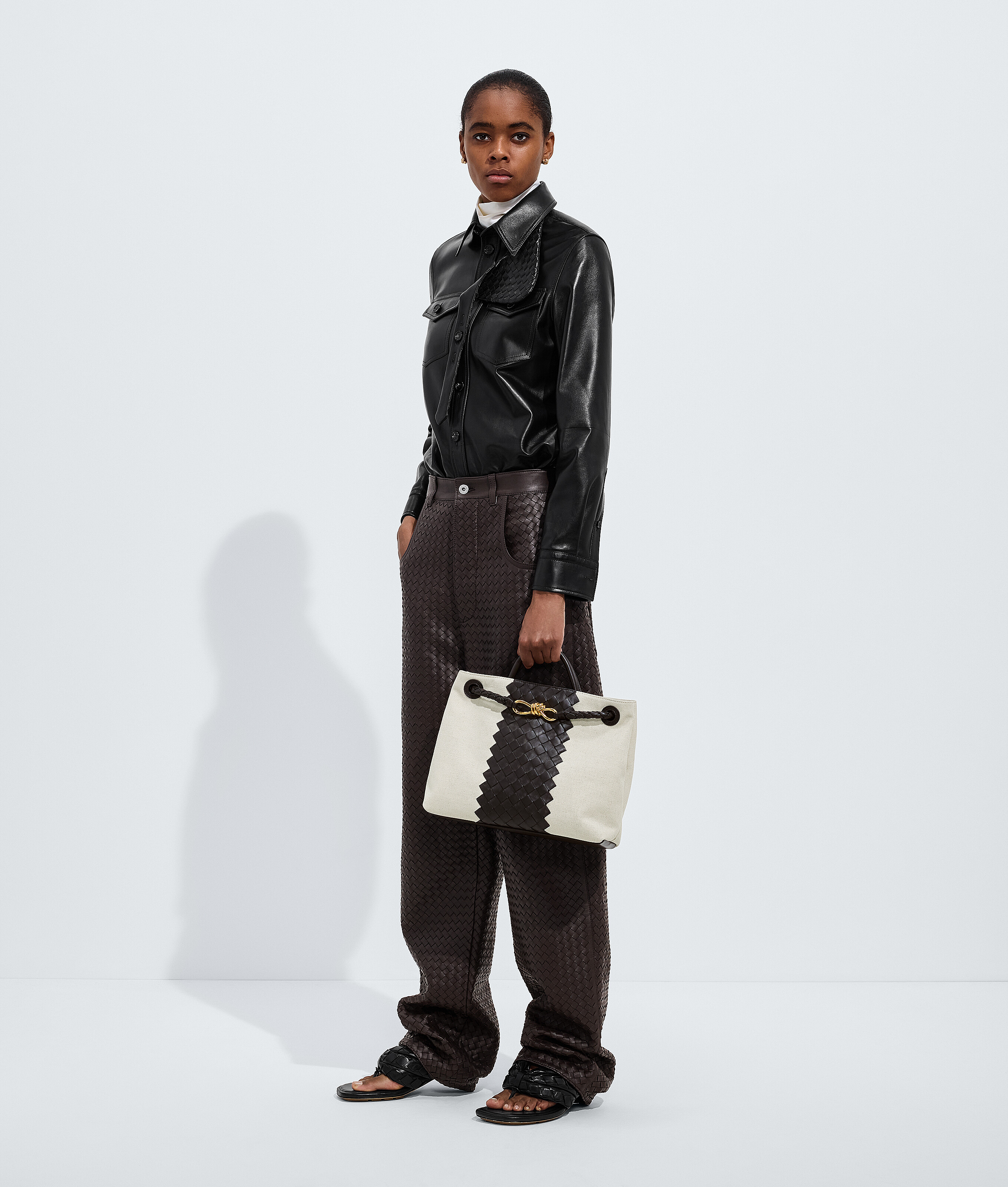 Women's Andiamo in Natural/espresso Bottega Veneta Macao SAR China EN - Image 8