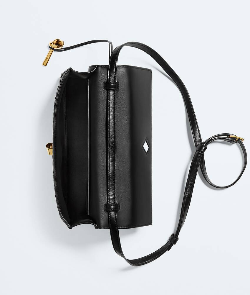 Women's Andiamo Clutch 25 in Black Bottega Veneta Hong Kong SAR China EN - Image 3