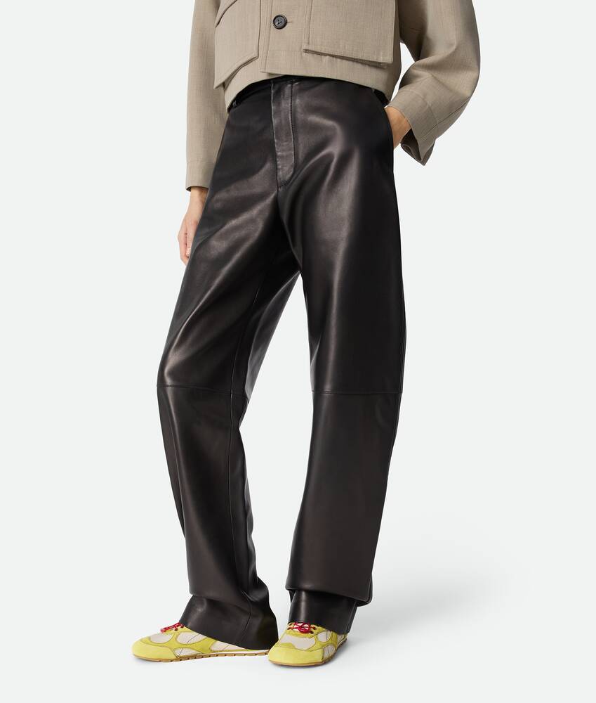 Display a large version of the product image 2 - Orbit Flash Sneaker