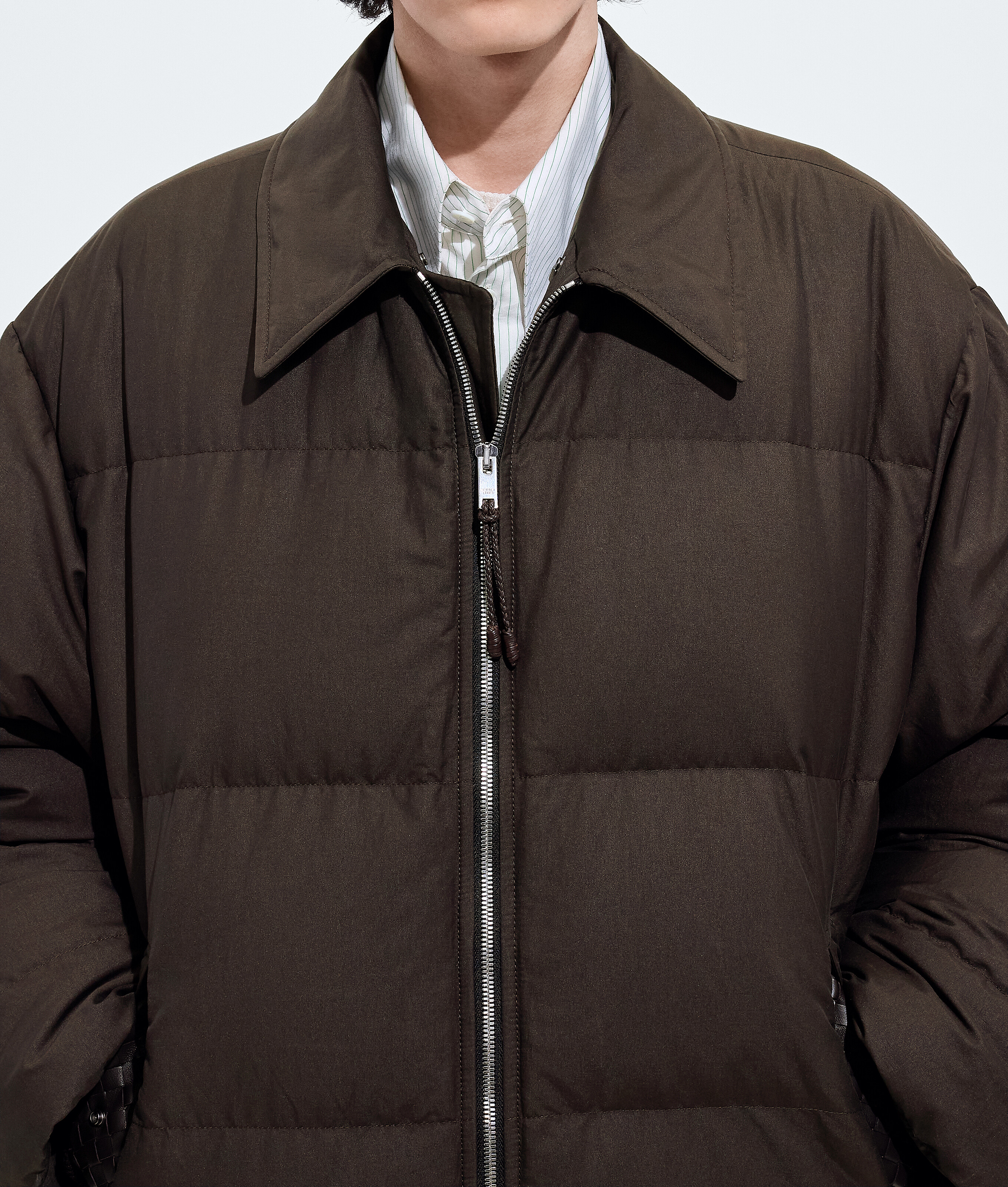 Men's Cotton and Nylon Twill Puffer Jacket in Wenge Bottega Veneta Luxembourg EN - Image 4