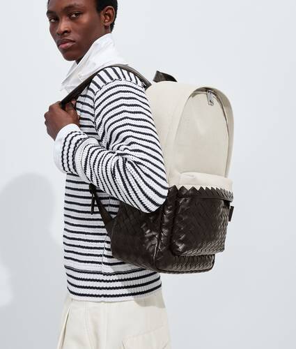 Men's Intrecciato Backpack in Natural/fondant Bottega Veneta Zimbabwe EN - Image 2