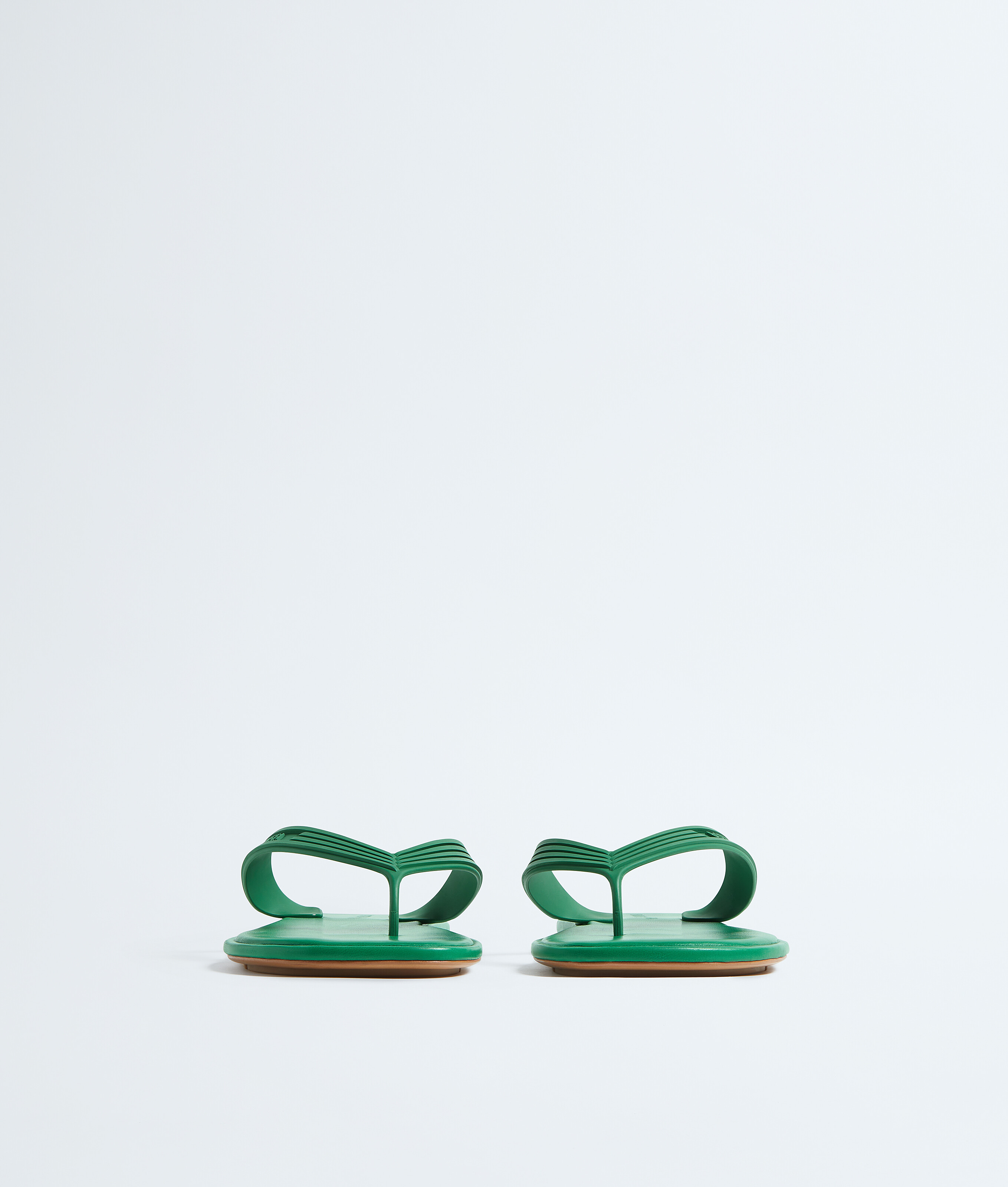 Men's Sampieri Thong in Grass green Bottega Veneta Luxembourg EN - Image 3