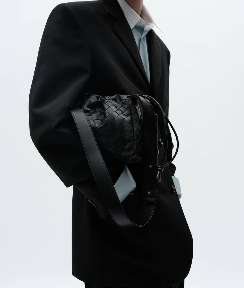Men's Dustbag Bike in Black Bottega Veneta Kuwait EN - Image 2