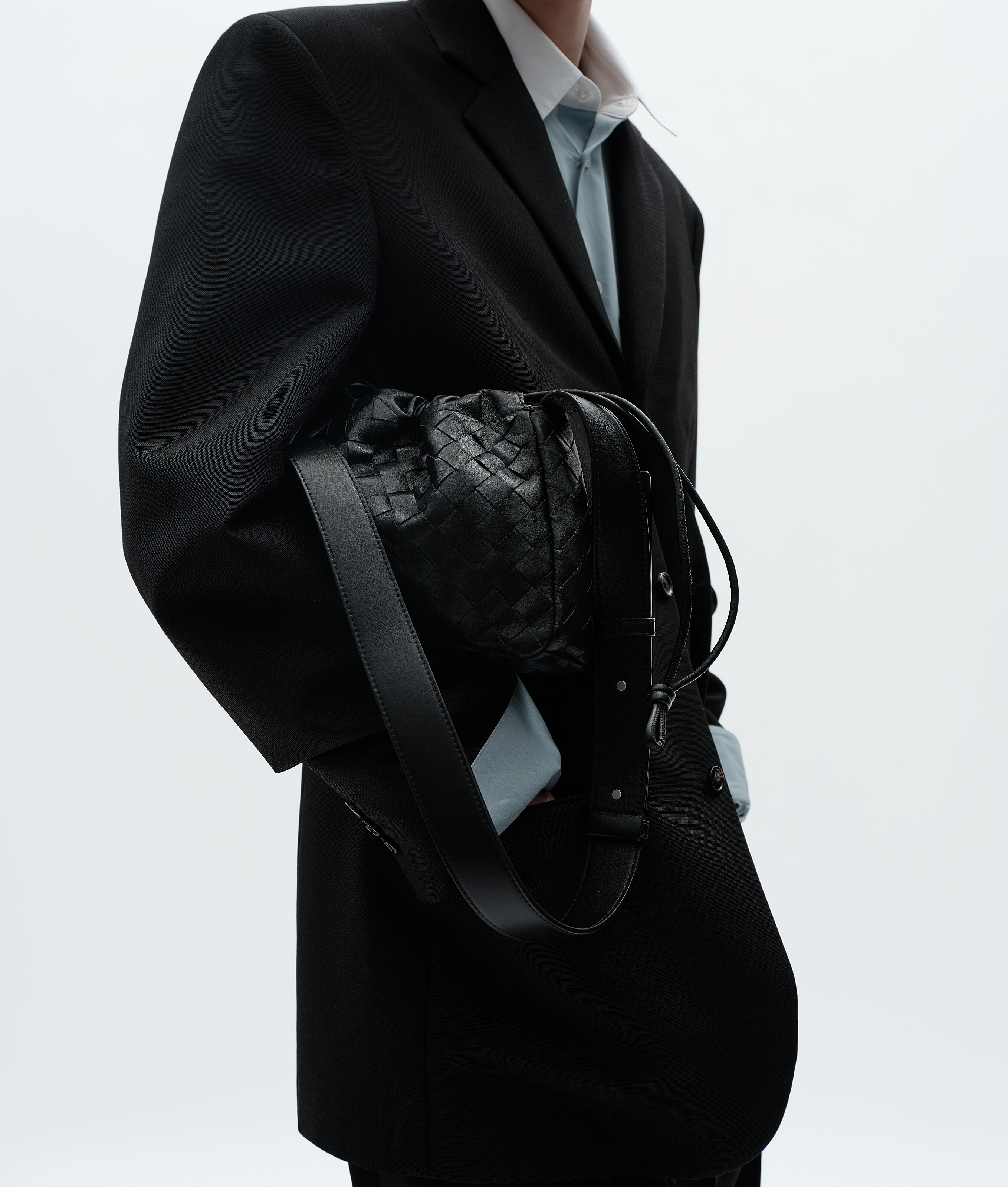 Men's Dustbag Bike in Black Bottega Veneta Luxembourg EN - Image 2