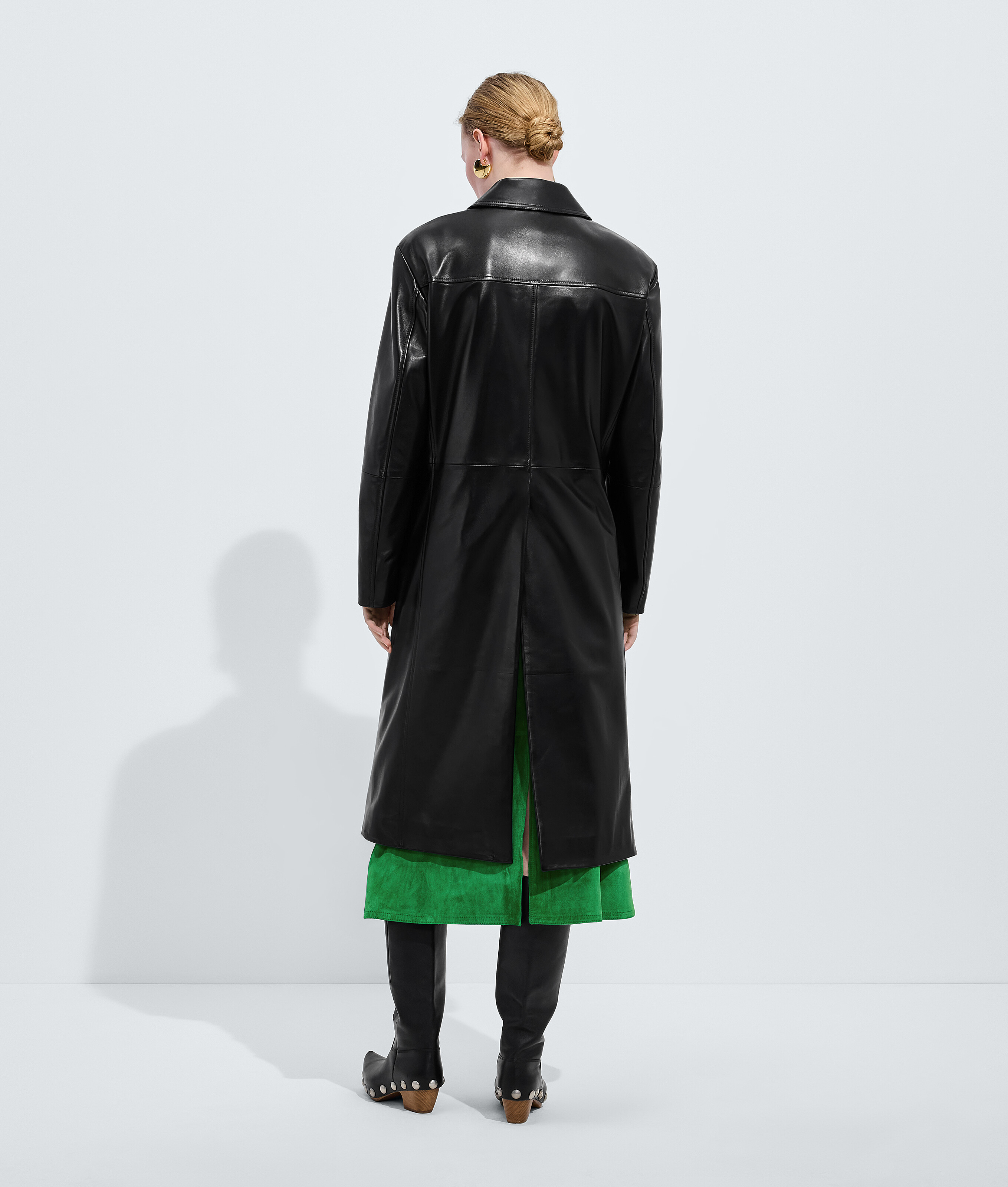 Women's Shiny Leather Coat in Double black Bottega Veneta Luxembourg EN - Image 3