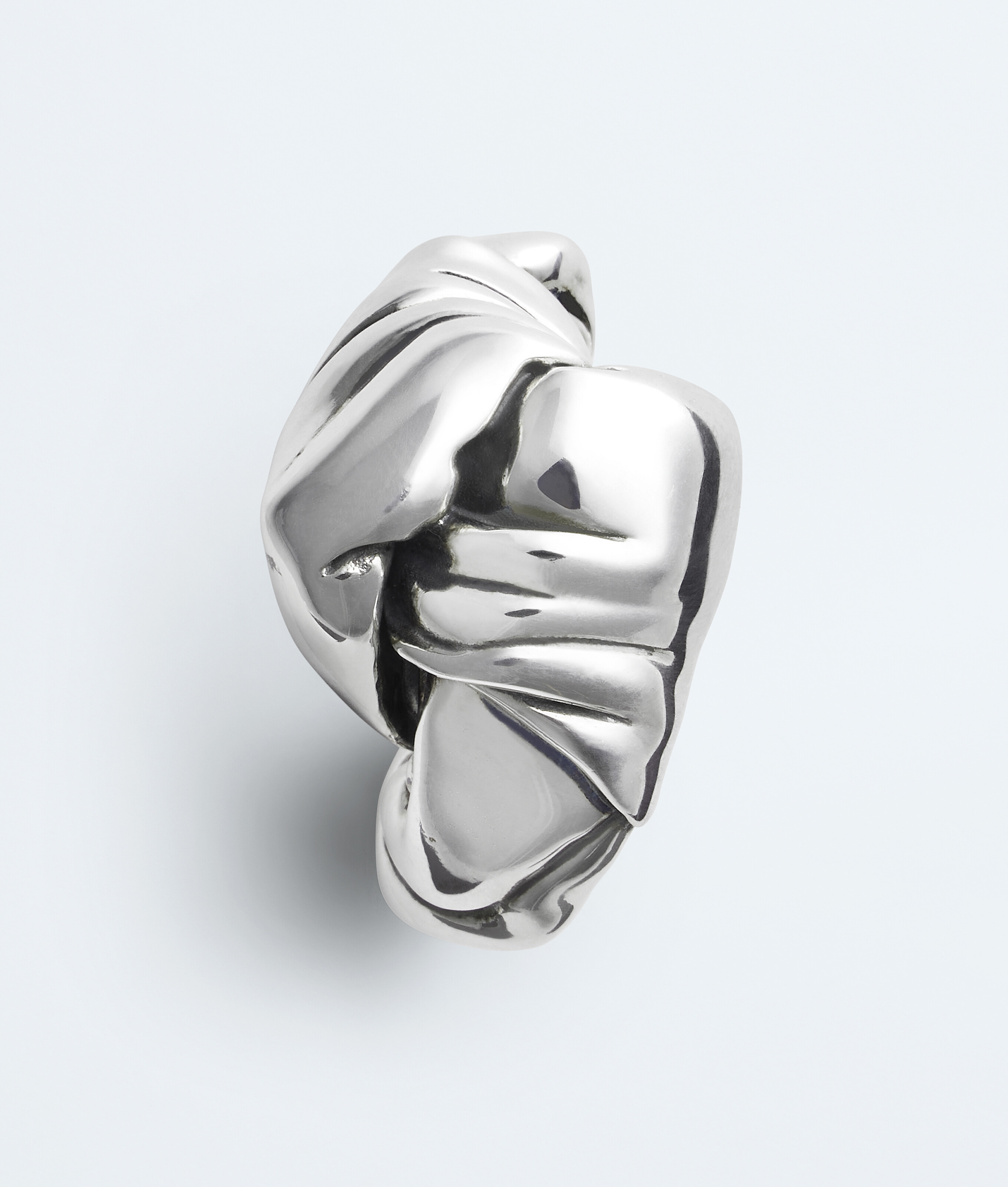 Women's Medium Knot Earrings in Silver Bottega Veneta Luxembourg EN - Image 3