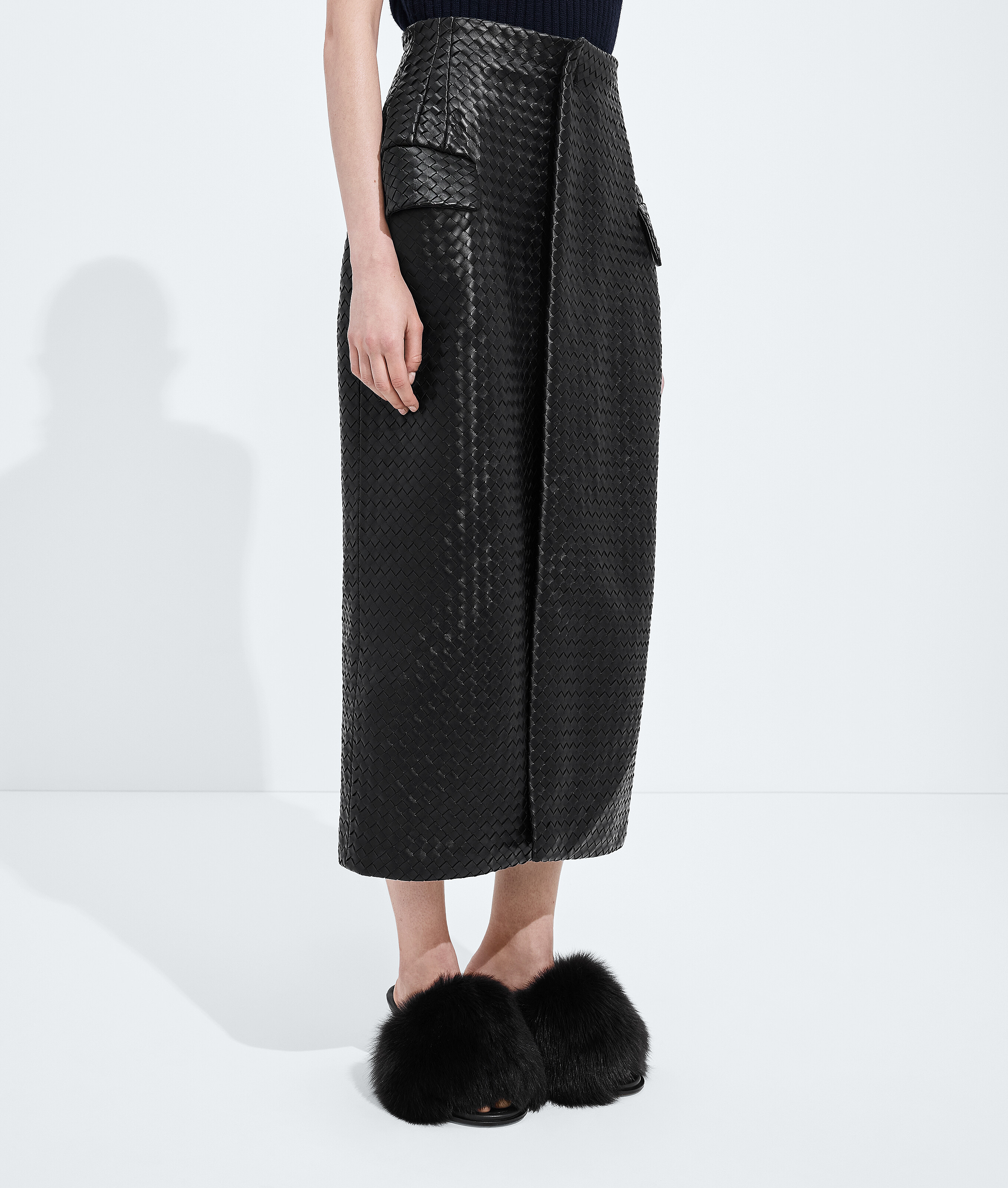 Women's Intrecciato Leather Skirt in Double black Bottega Veneta Luxembourg EN - Image 2
