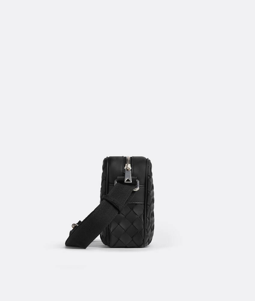 Men's Small Intrecciato Camera Bag in Black Bottega Veneta Finland EN - Image 2