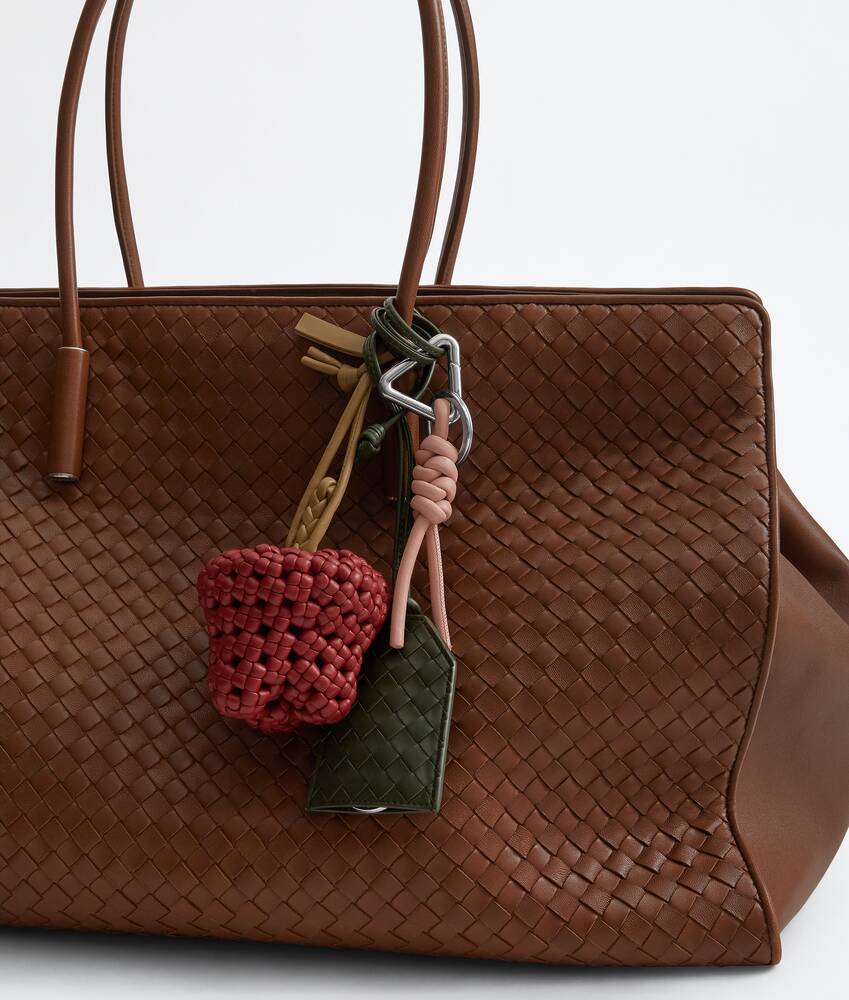 Men's Pepper Charm in Ambra/dark praline Bottega Veneta Japan EN - Image 2