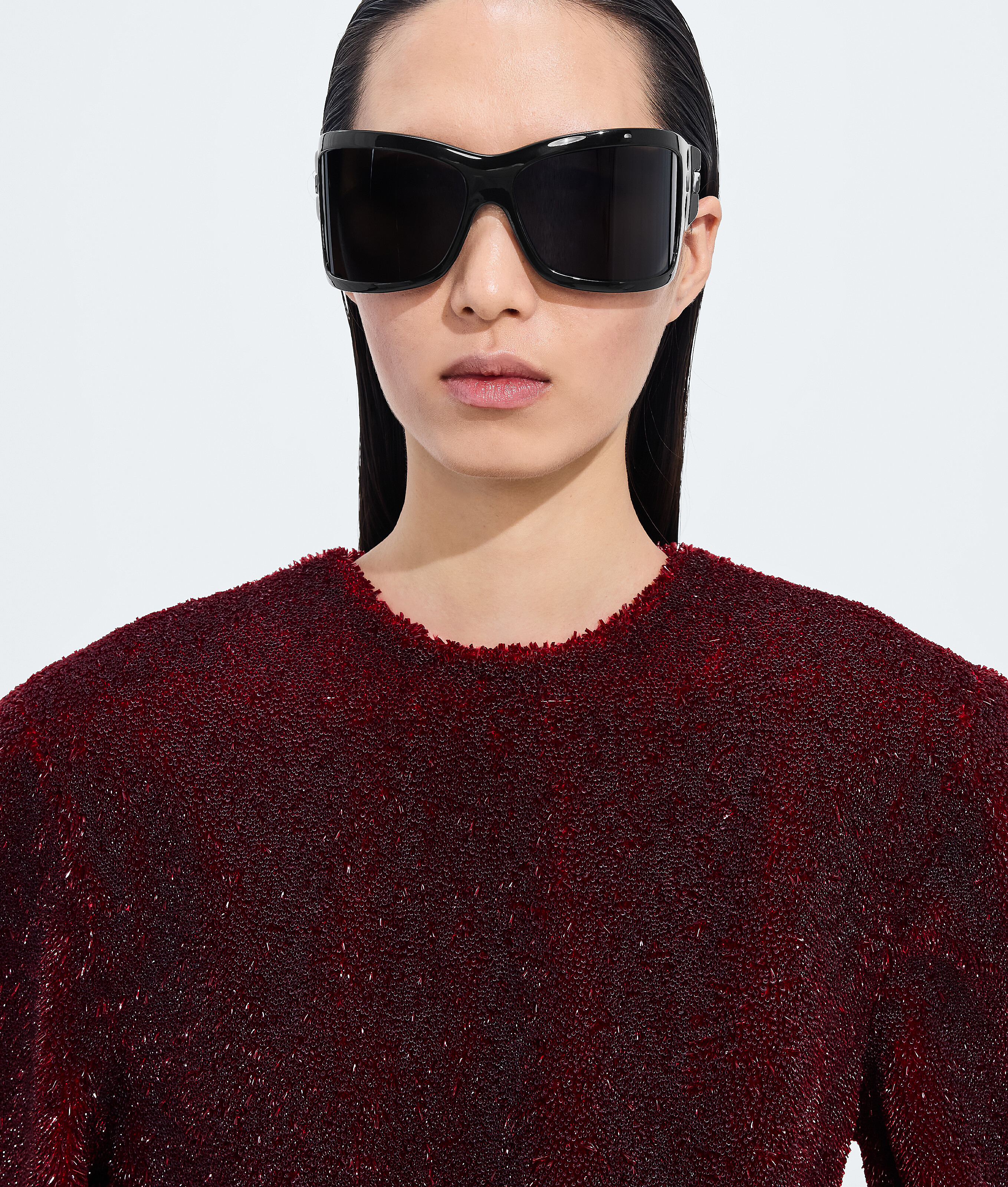Intrecciato Wraparound Sunglasses in Black/gray Bottega Veneta Luxembourg EN - Image 2
