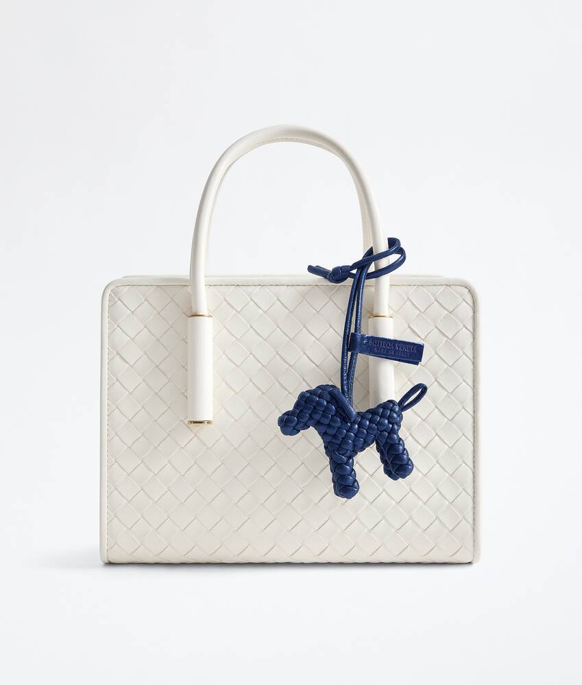 Men's Dog Charm in Space blue Bottega Veneta Qatar EN - Image 2