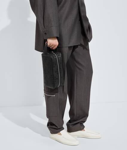 Men's Intrecciato Travel Pouch in Black Bottega Veneta Czechia EN - Image 5