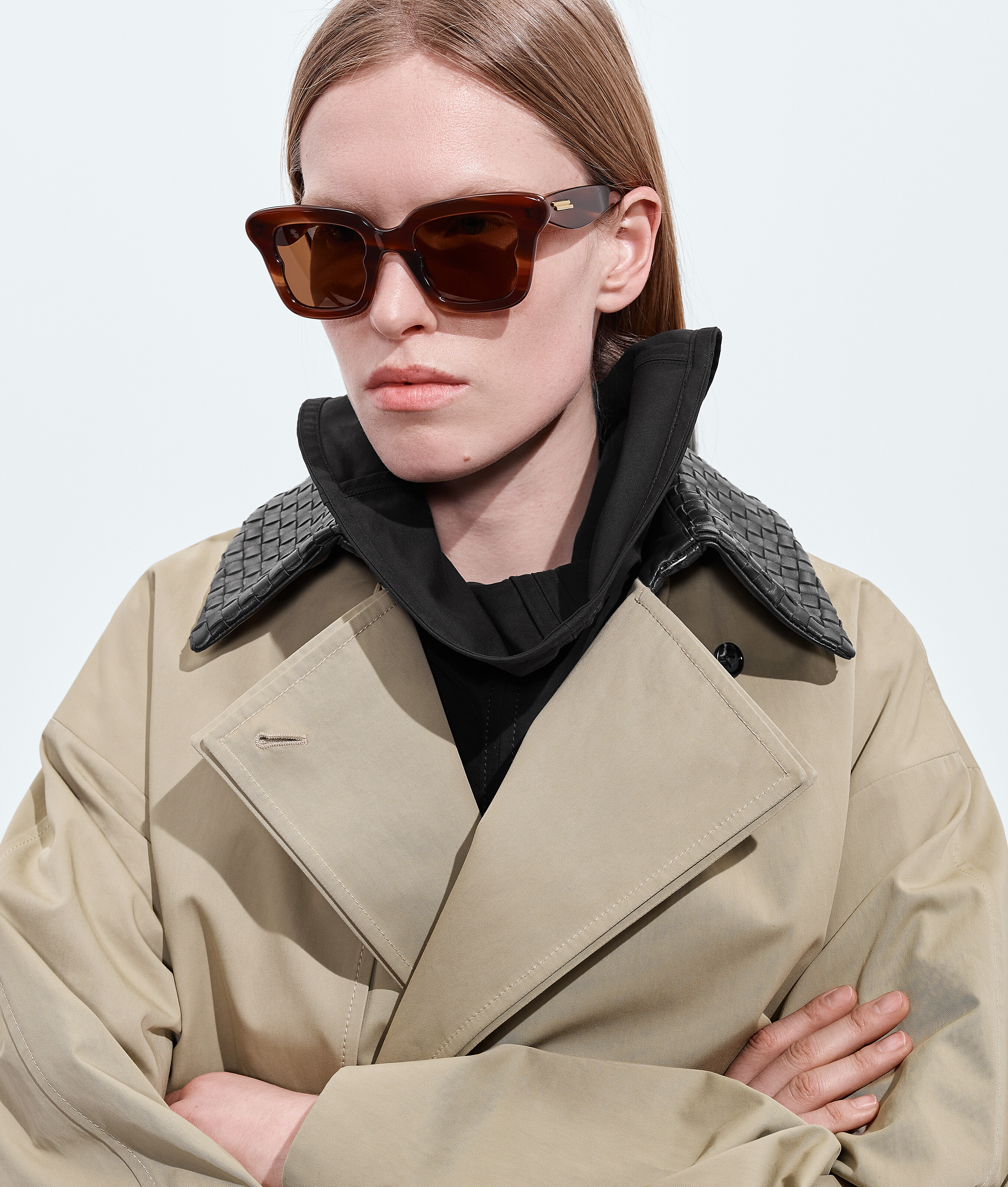 Sophia Ribbon Butterfly Sunglasses in Havana/brown Bottega Veneta Luxembourg EN - Image 2