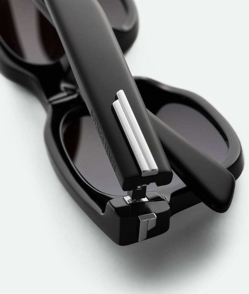 BOTTEGA VENETA スクエアフレムクラシックサンクラス 【関税込】 ブラック/グレークラシック スクエア サングラス| Bottega