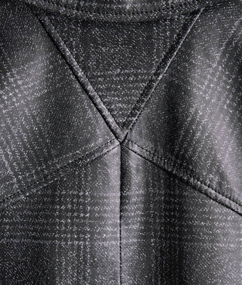 威尔士亲王印花皮革大衣 为 男士 在 黑色 / 灰色 Bottega Veneta 新加坡 ZH - Image 6