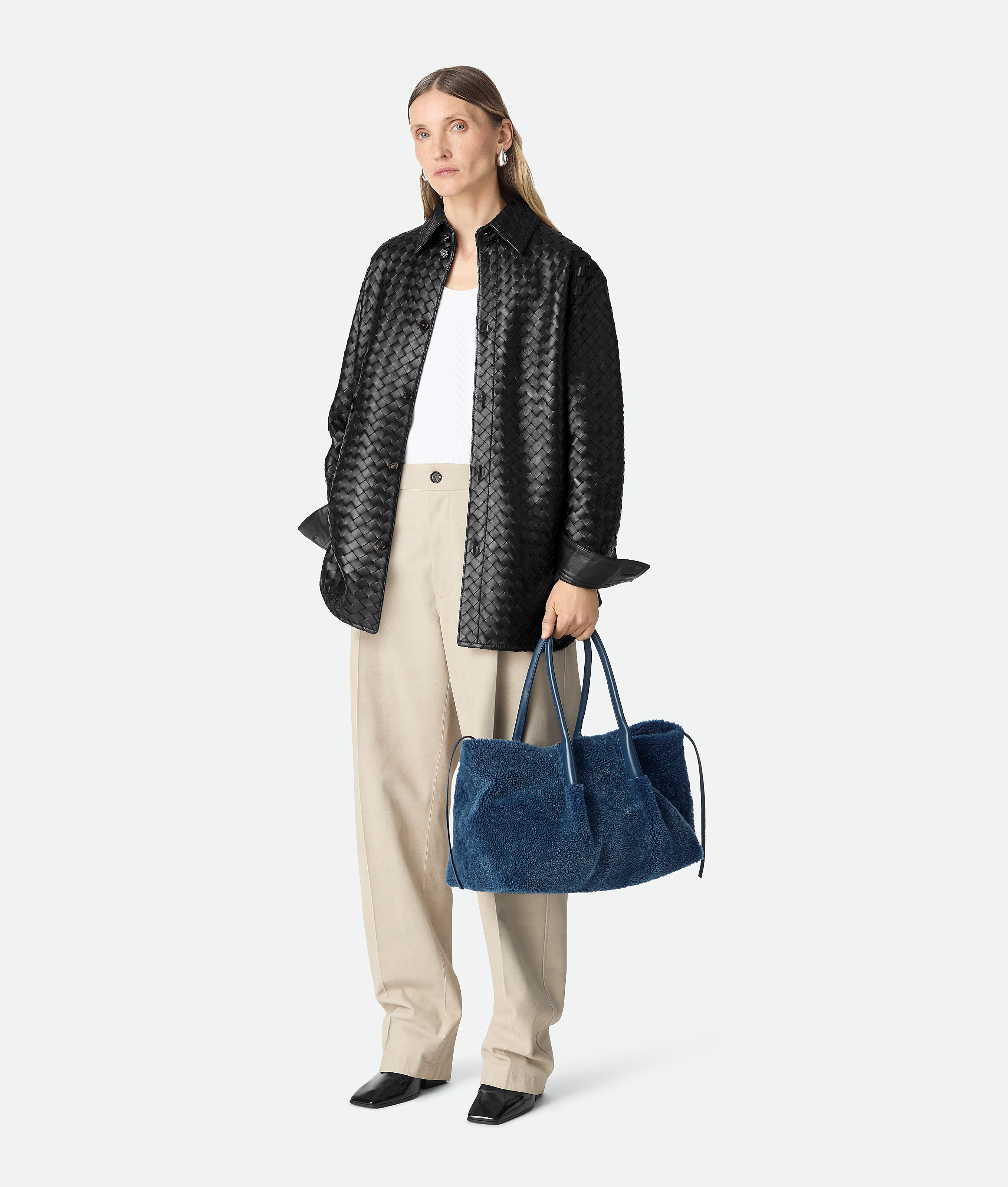 Bottega Veneta Pinacoteca Reversible Shearling Tote Bag In Blue