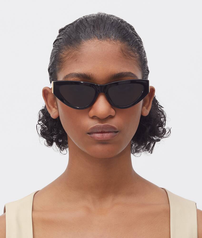 Display a large version of the product image 2 - Angle Acetate Cat-Eye Sunglasses