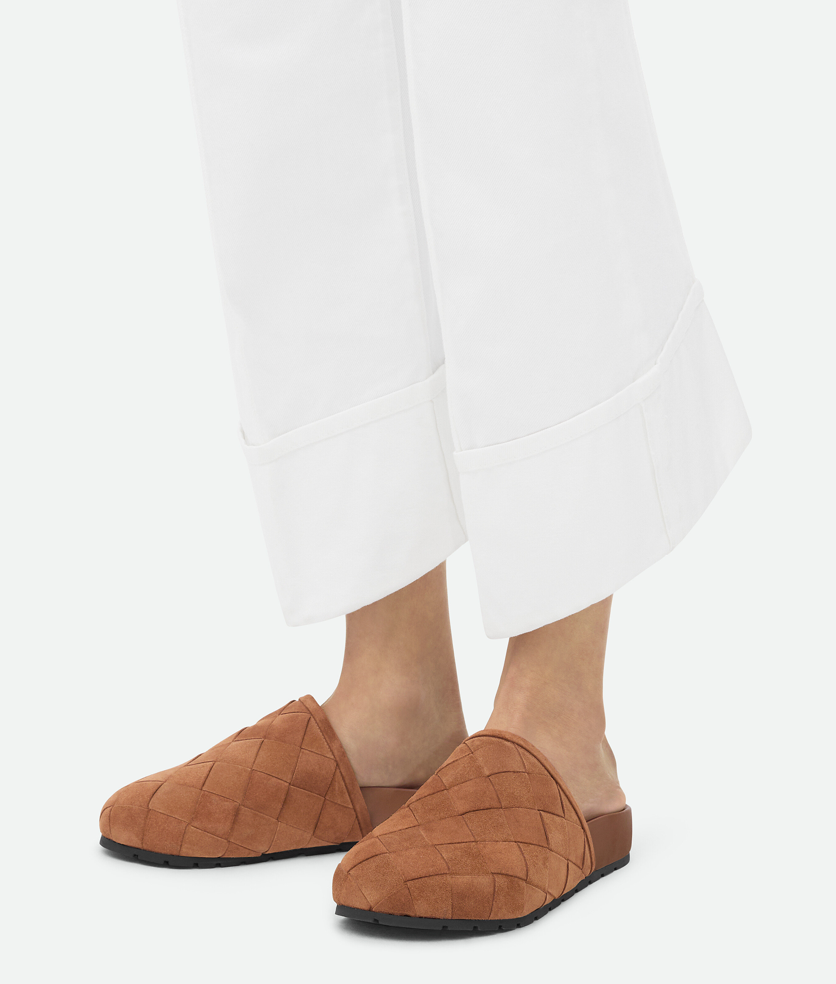 Bottega Veneta Reggie Intrecciato Suede Clogs In Caramel