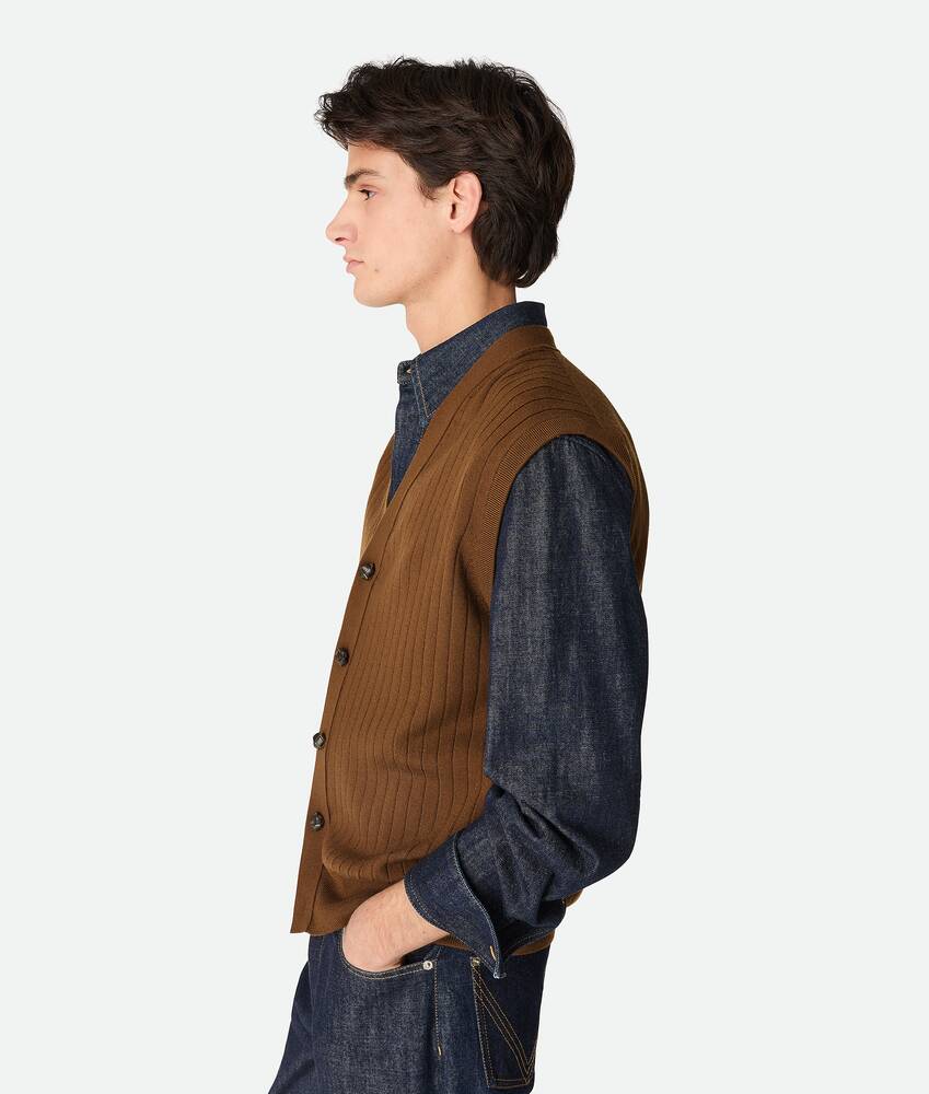 Display a large version of the product image 2 - Wool Rib Cardigan Gilet