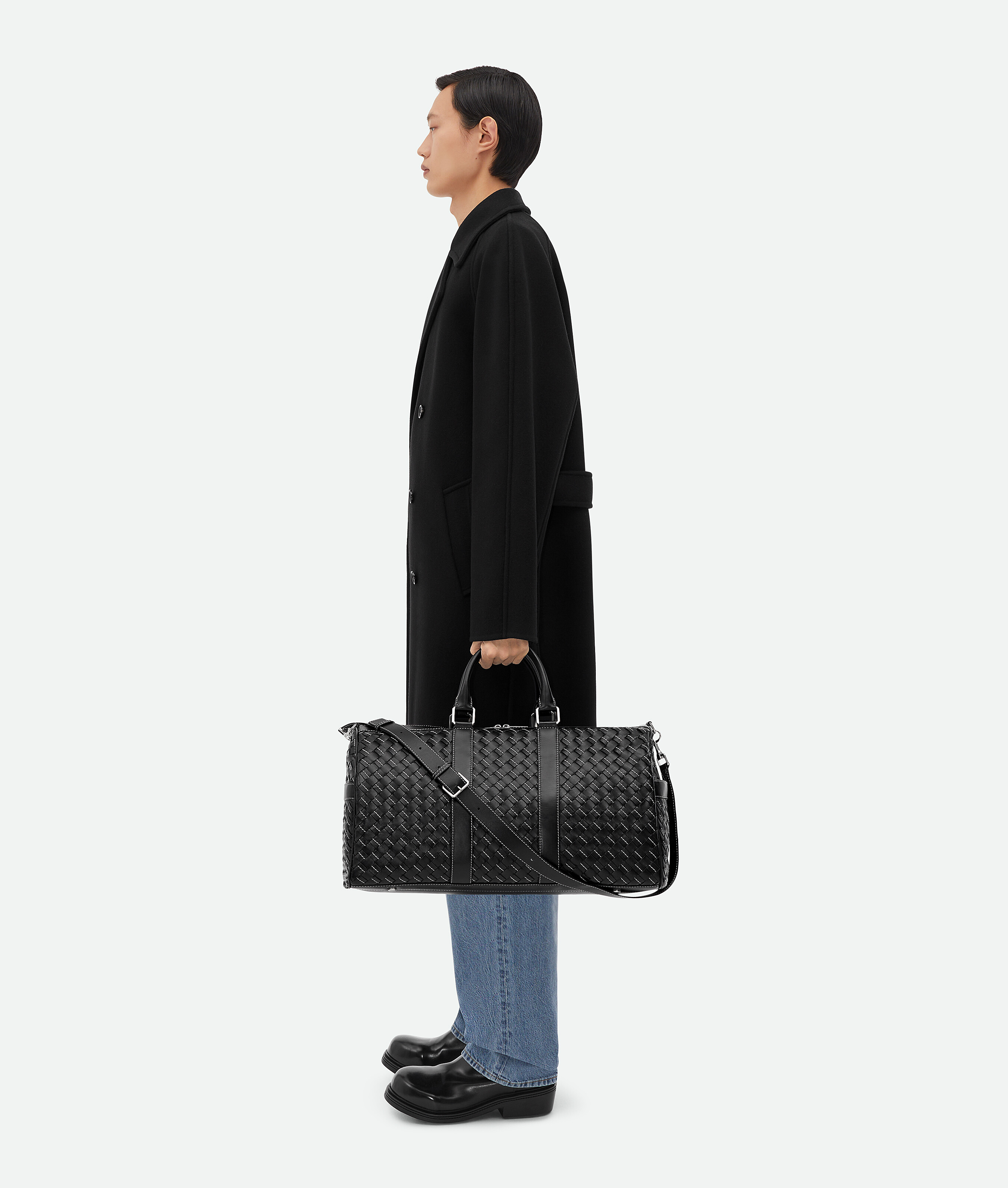 Shop Bottega Veneta Medium Intrecciato Duffle In Black