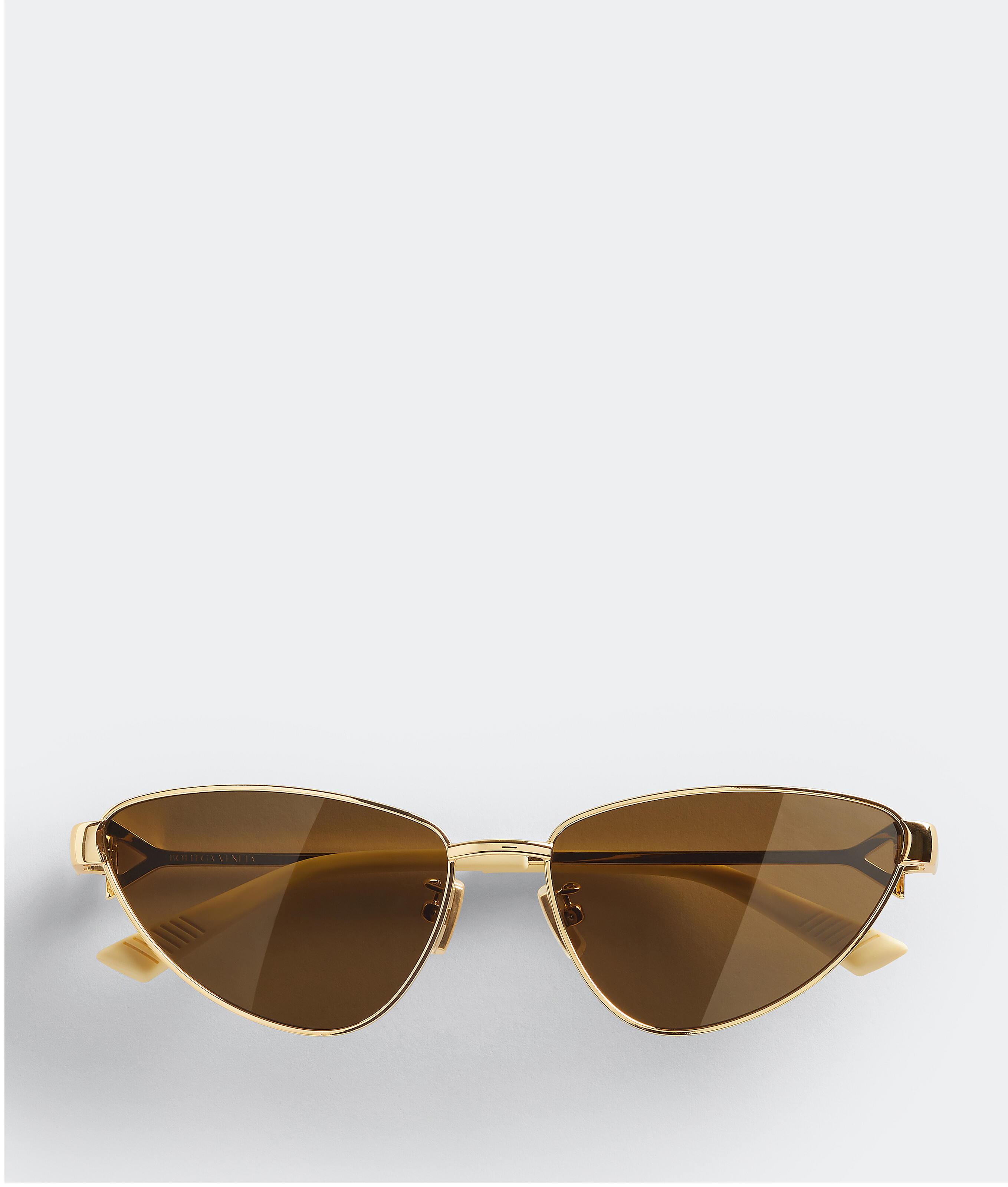 Bottega Veneta Turn Cat-eye-sonnenbrille In Gold