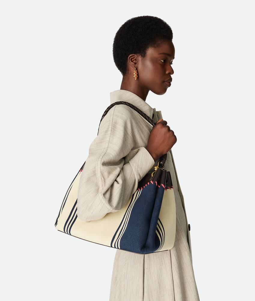 【BOTTEGA VENETA】ラージ パラシュート 三越伊勢丹 | Bottega Veneta/ボッテガ・ヴェネタ_Women通販