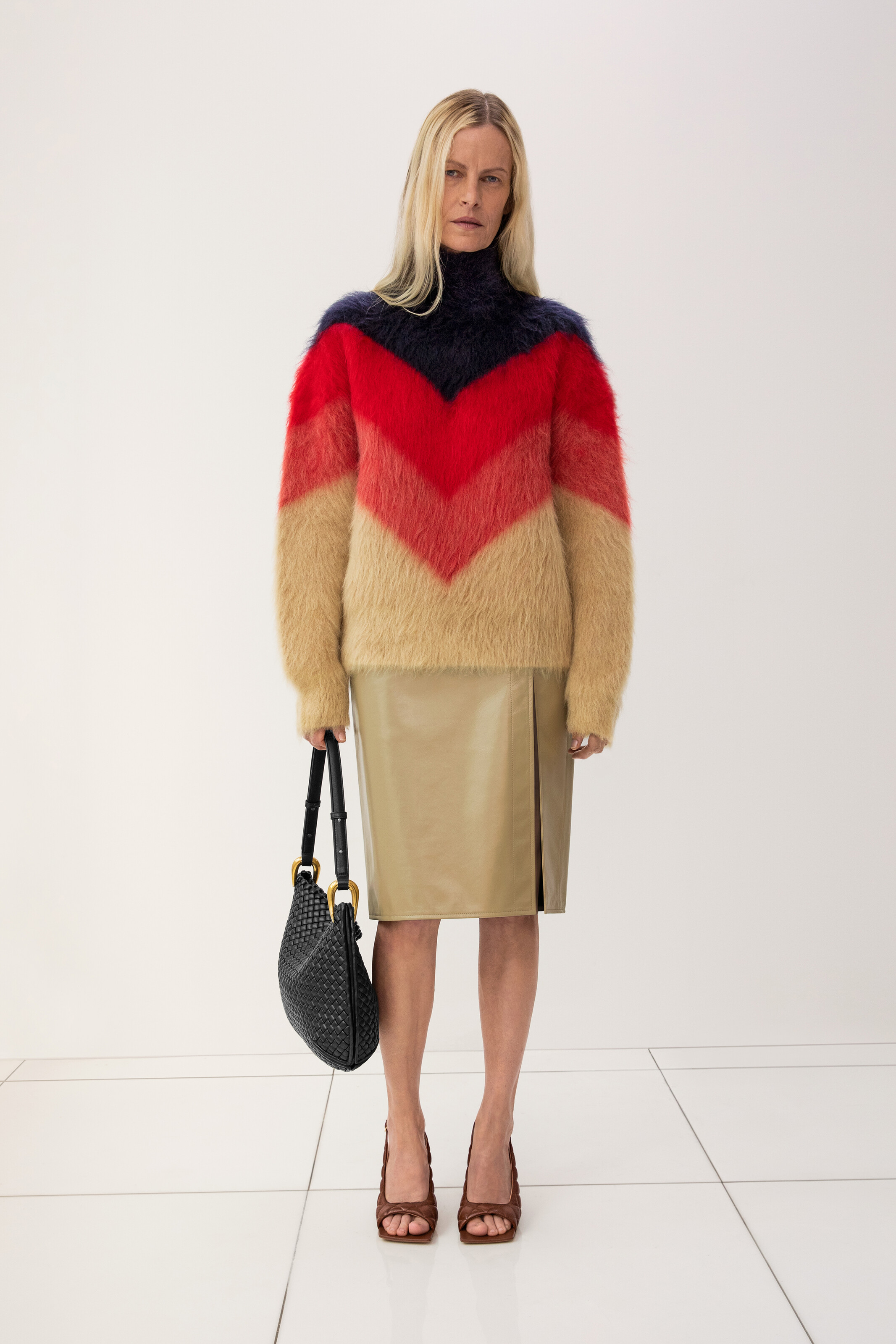 BOTTEGA VENETA PRE SPRING 2023-早春时装秀-BV 2023时装秀造型 | Bottega Veneta葆蝶家中国官方网站 | Bottega Veneta