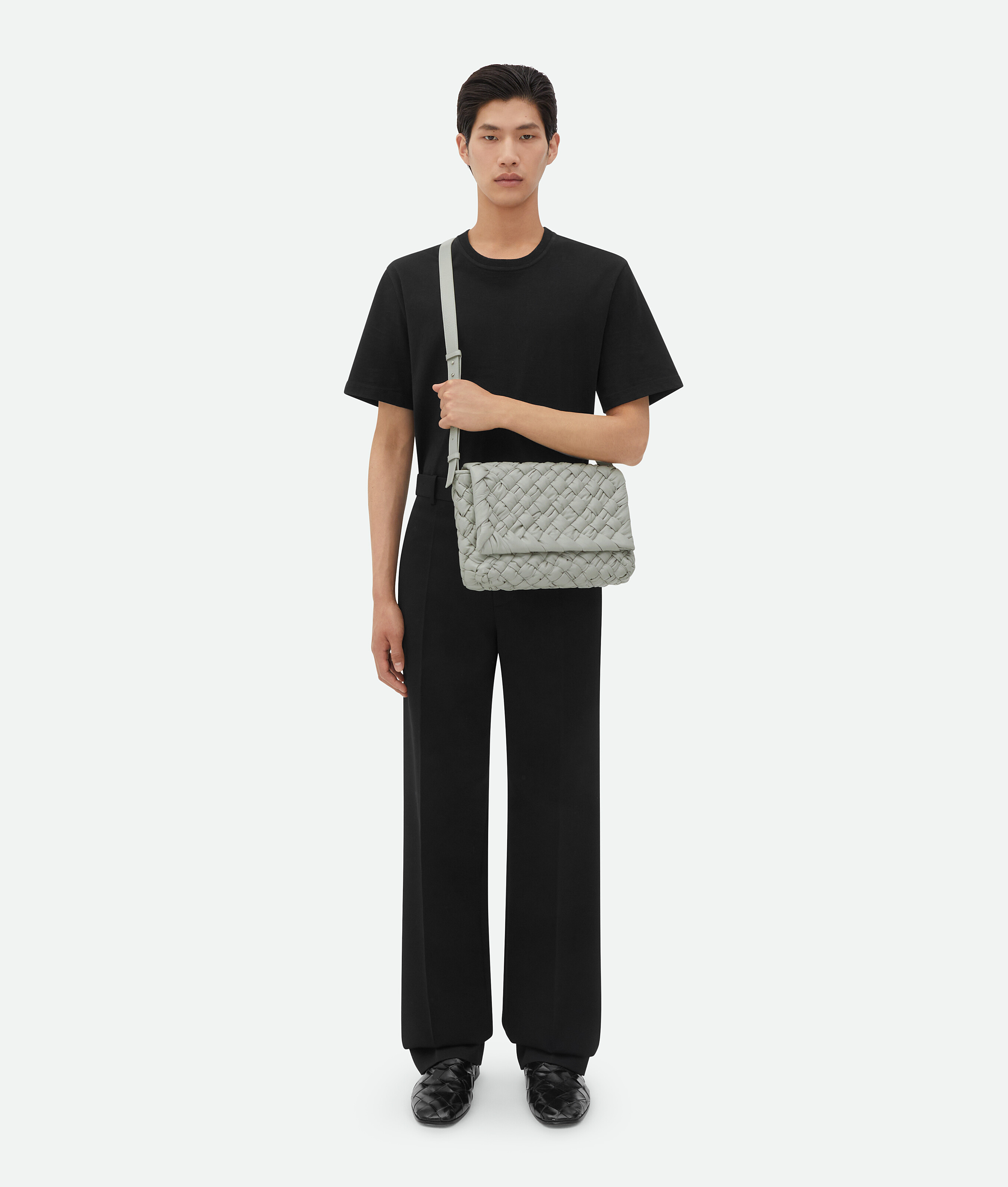 Bottega Veneta Rumple Messenger In Grey