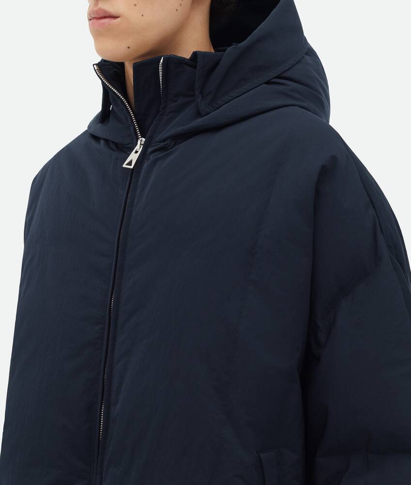 Display a large version of the product image 4 - Tech Nylon Puffer Jacket